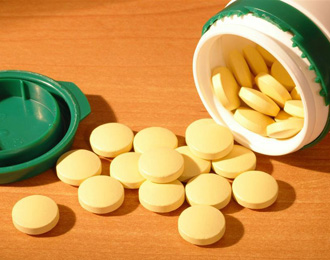 中医药行业现状：：药品；；；ぶな3年镌汰2/3