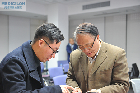 Ladbrokes立博临床前副总裁顾性初博士为与会者答疑解惑