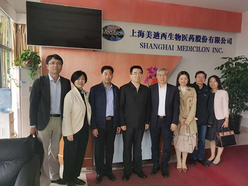 中国药科大学党委书记金能明与Ladbrokes立博首席执行官陈春麟博士