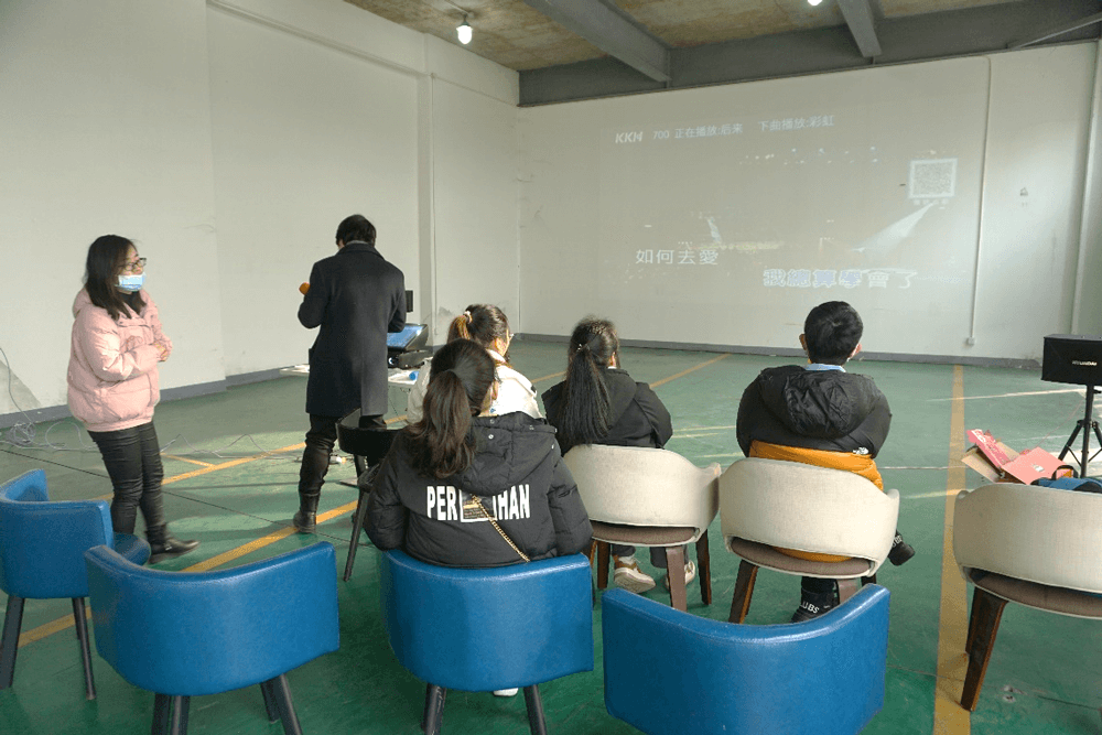 在春节 “乐七天” 活动中，，Ladbrokes立博给留沪过春节的员工准备了富厚多彩的活动