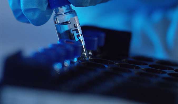 小分子药物发明 丨医学突破的实力